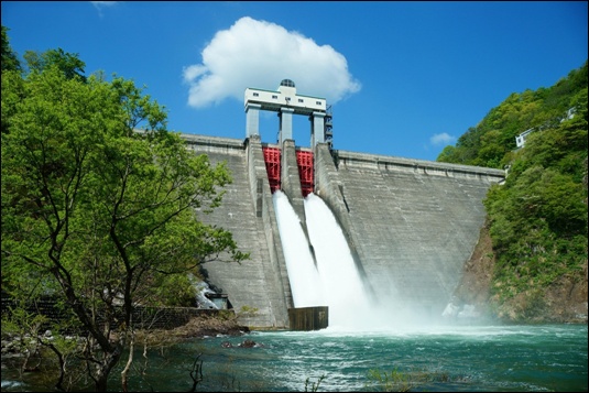 荒沢ダム画像